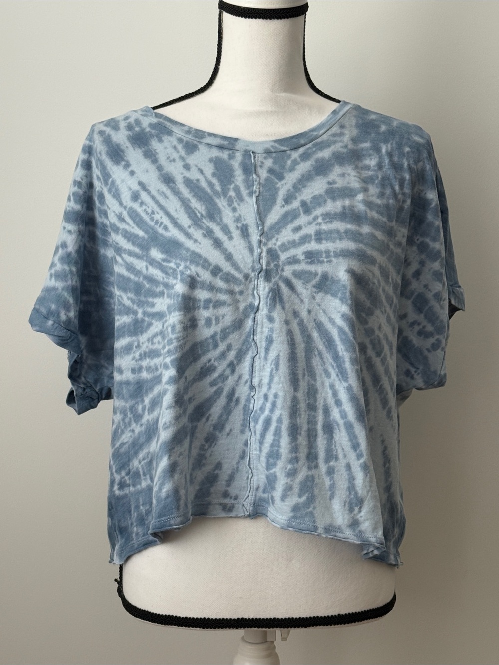 American Eagle Women’s Blue Tie-Dye Short Sleeve Top